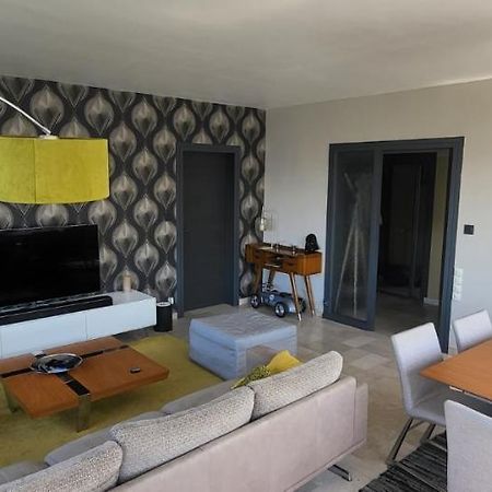 Appartement Lumineux De 90 M2 Situe En Centre Ville Анси Екстериор снимка