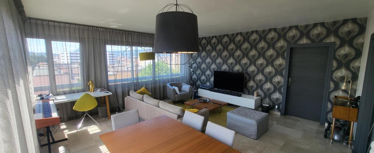 Appartement Lumineux De 90 M2 Situe En Centre Ville Анси Екстериор снимка